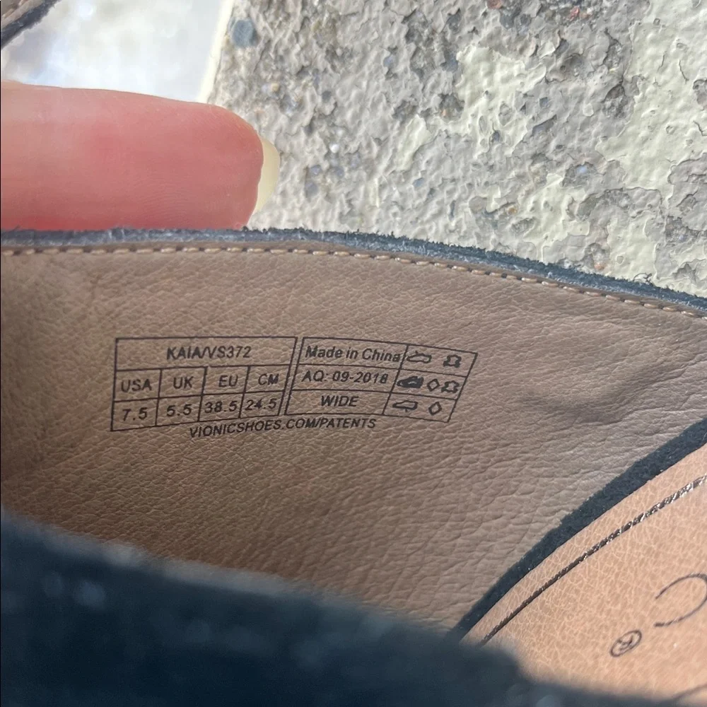 Vionic Black Suede Block Heel Sandals - Picture 14 of 16